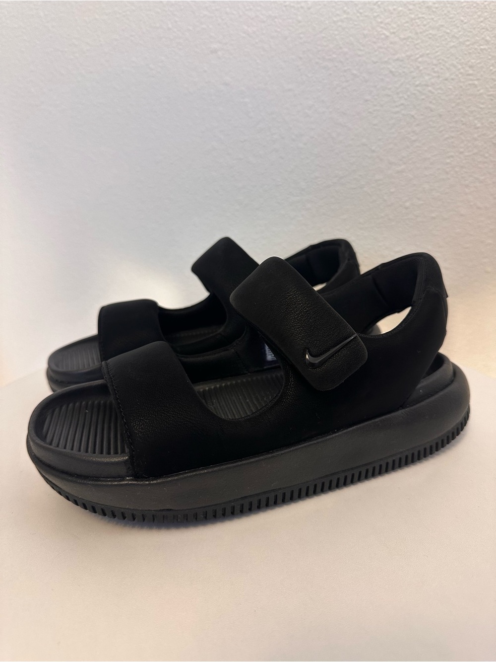WOMENS NIKE CALM SANDALS